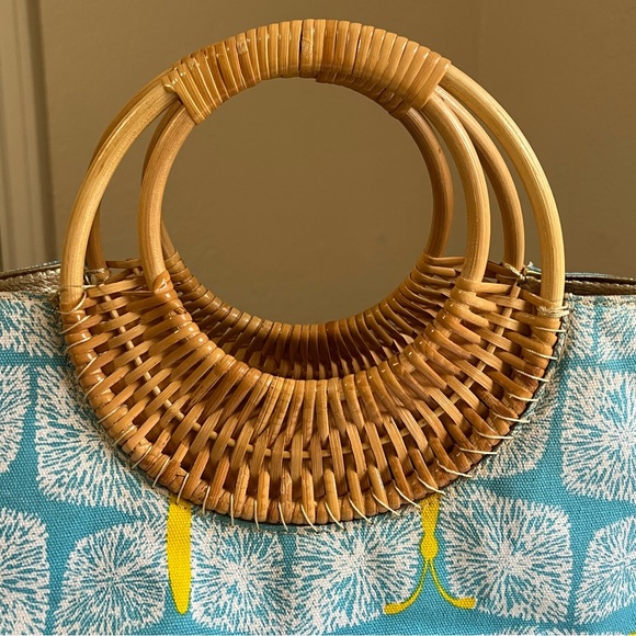 Lilly Pulitzer Beach Bag Blue and Yellow Paisley Tote with Bamboo Handles - Picture 4 of 10